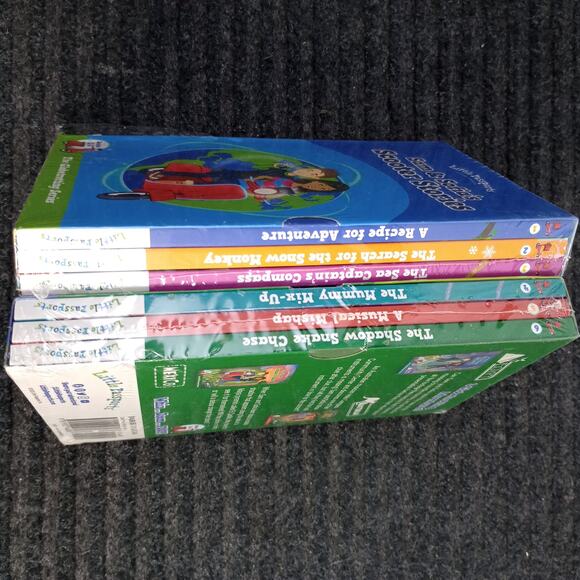 Sam & Sofia's Scooter Stories 1-6 Book Set - Picture 4 of 6